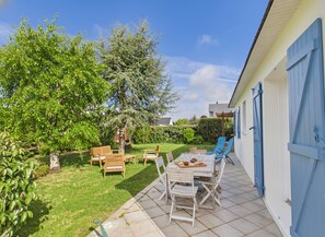 Outdoor dining - Cozy house for 7 with garden (Carnac)