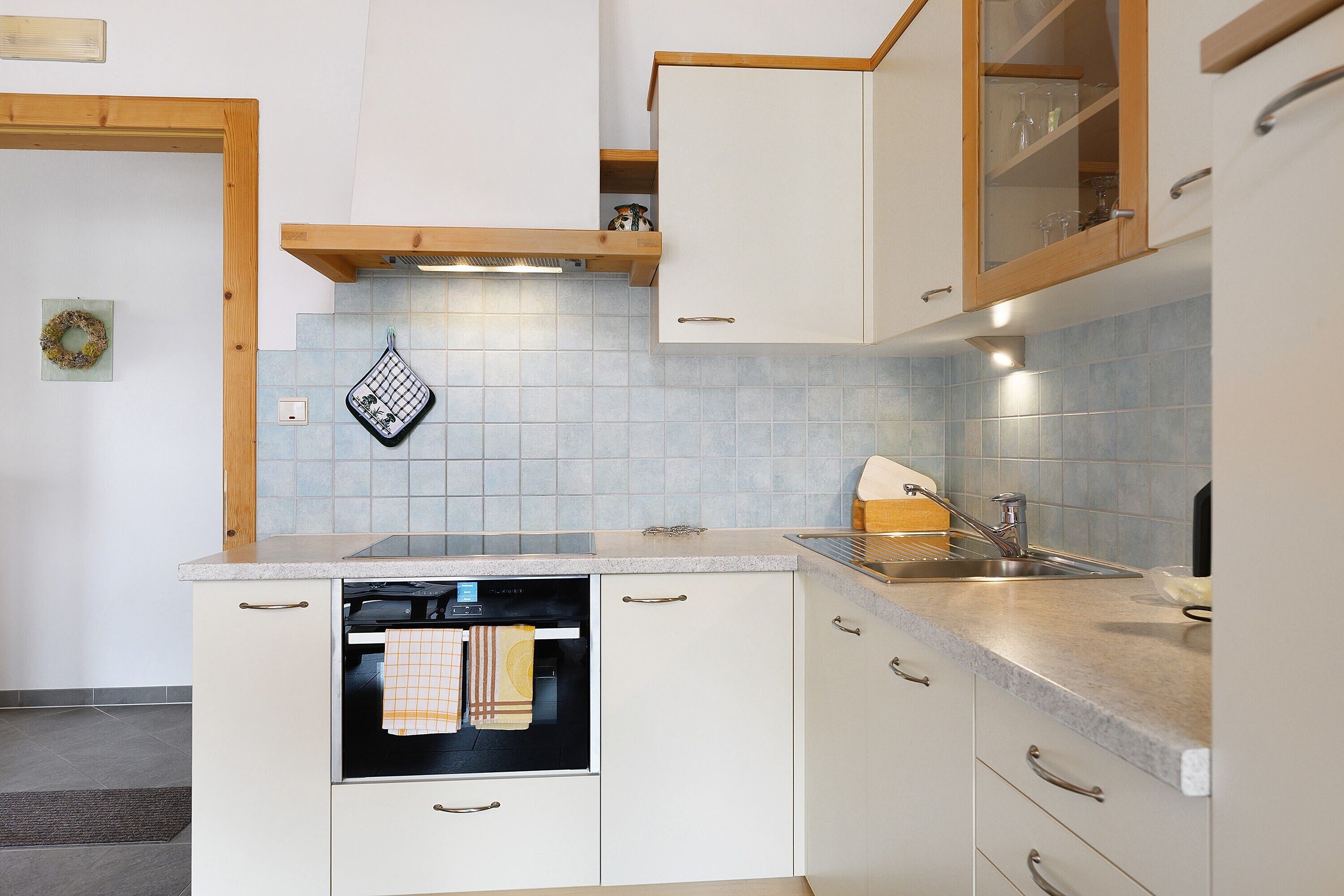 Refrigerador, horno, placa de cocina, lavavajillas