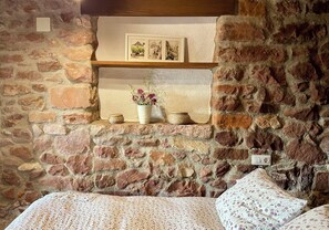 Iron/ironing board, bed sheets - Cozy house in the historic center of Vilafamés (Vilafamés)