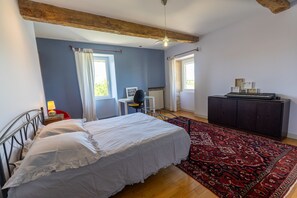 4 chambres, fer et planche Ă repasser, Wi-Fi gratuit, draps fournis