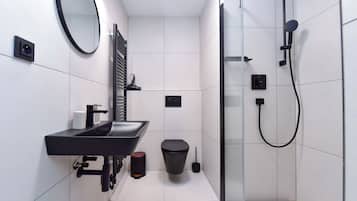 Comfort Studio, City View | Bathroom
