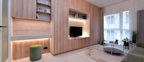 Studio Confort, vue sur la ville | Aire de séjour | Téléviseur connecté de 50 po avec télévision par cùble, Netflix