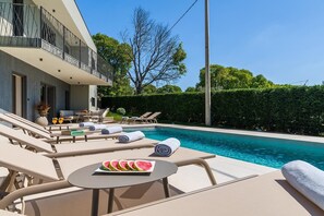 Pool - Villa Golden Hill – Discreet Luxury in the Heart of Nature (Golas)