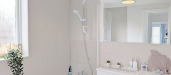 Shell Seekers - Selsey - a family house that sleeps 6 guests in 3 bedrooms