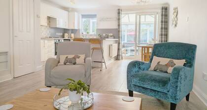 Shell Seekers - Selsey - a family house that sleeps 6 guests in 3 bedrooms