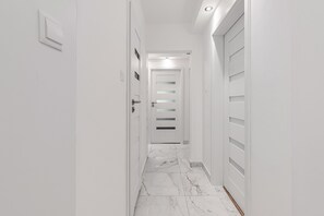 Comfort Apartment, City View - Lumina Apart near a Large city Park (Warsaw)