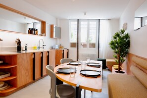 Design Apartment, 2 Bedrooms | Dining - Babylon Montmartre (Paris)