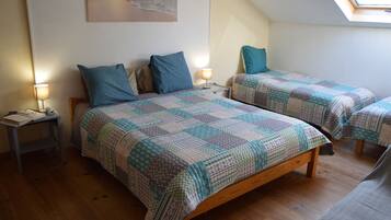5 Schlafzimmer, Bügeleisen/Bügelbrett, kostenloses WLAN, Bettwäsche
