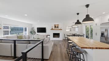 House, 4 Bedrooms | Interior