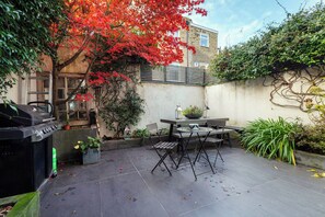 Outdoor dining - Elegant Family Home, Kensington (London)
