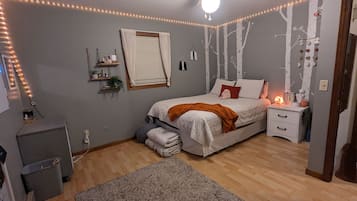 House, 6 Bedrooms | 6 bedrooms, laptop workspace, iron/ironing board, free WiFi