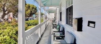 **HAVANA ESPECIAL @ DUVAL STREET** Cottage & Pool + LAST KEY SERVICES…