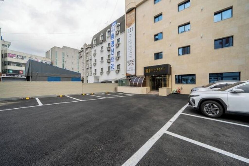 Free self-parking