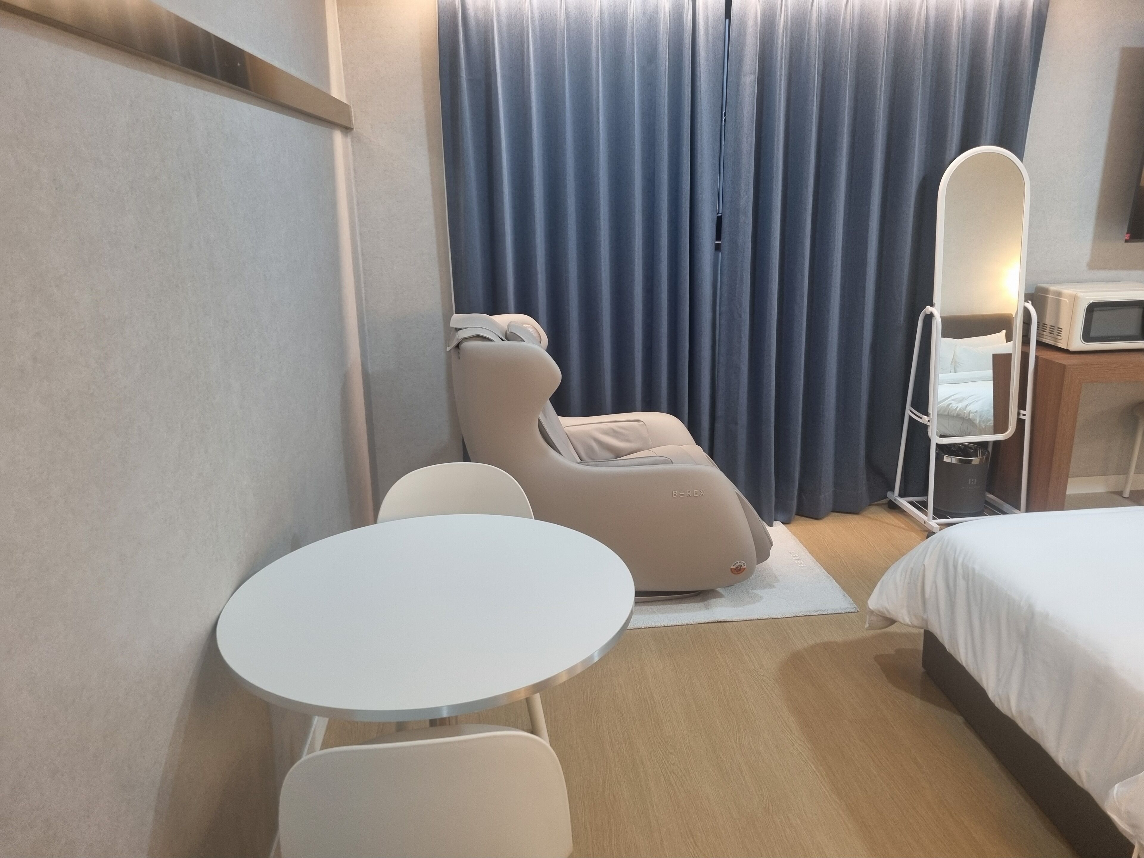 Deluxe Twin Room, City View