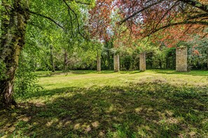 Property grounds - High-end group pool villa – between ocean and vineyards (Gaillan-en-Médoc)