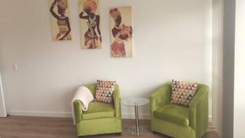 Double Room, 1 Double Bed, Non Smoking, Patio | Interior
