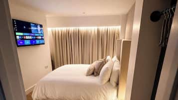 1 bedroom, desk, iron/ironing board, free WiFi