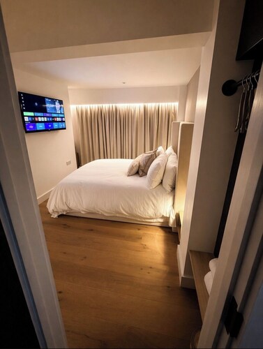 Entire apartment in Surrey hills Cranleigh