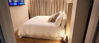 Entire apartment in Surrey hills Cranleigh