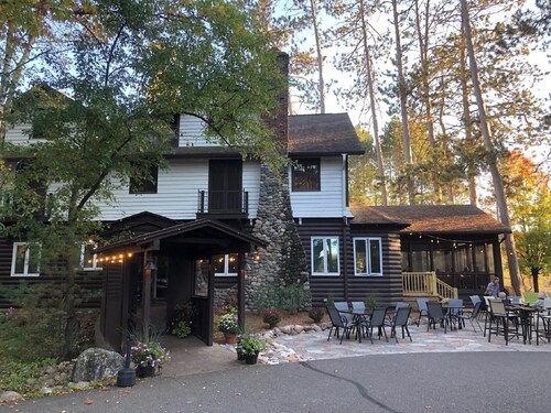 New! Charming Studio on Lake Minocqua - minutes to downtown!