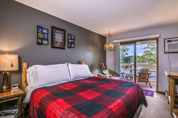 Wake up to stunning views.