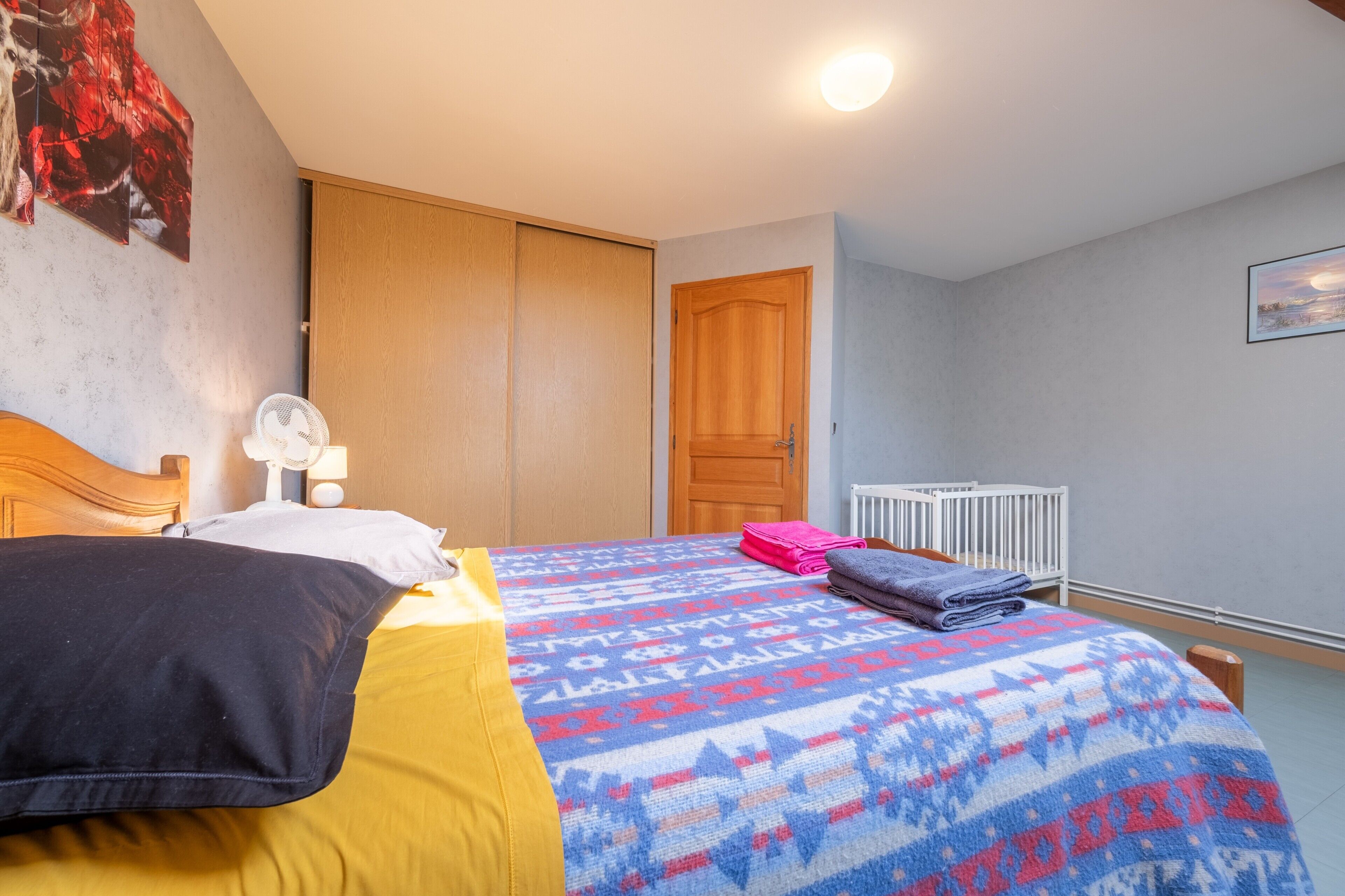 2 bedrooms, iron/ironing board, WiFi, bed sheets