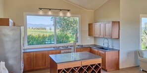 Private kitchen - VILLA COLLE DEI VIGNETI - Sardinian Vineyard Estate (Ussana)