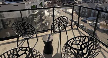 Modern 1-Bedroom Apartment in Quebec | Le Prisme