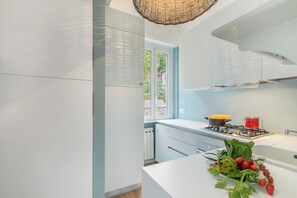 Family Apartment, Multiple Bedrooms, Sea Facing (Kenyon Charm - Total Sea View) | Private kitchen - Kenyon Charm - Total Sea View (Alassio)