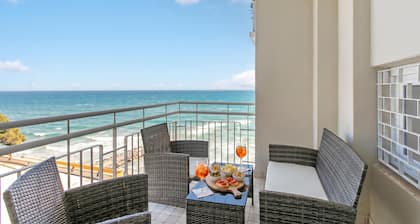 Kenyon Charm - Total Sea View