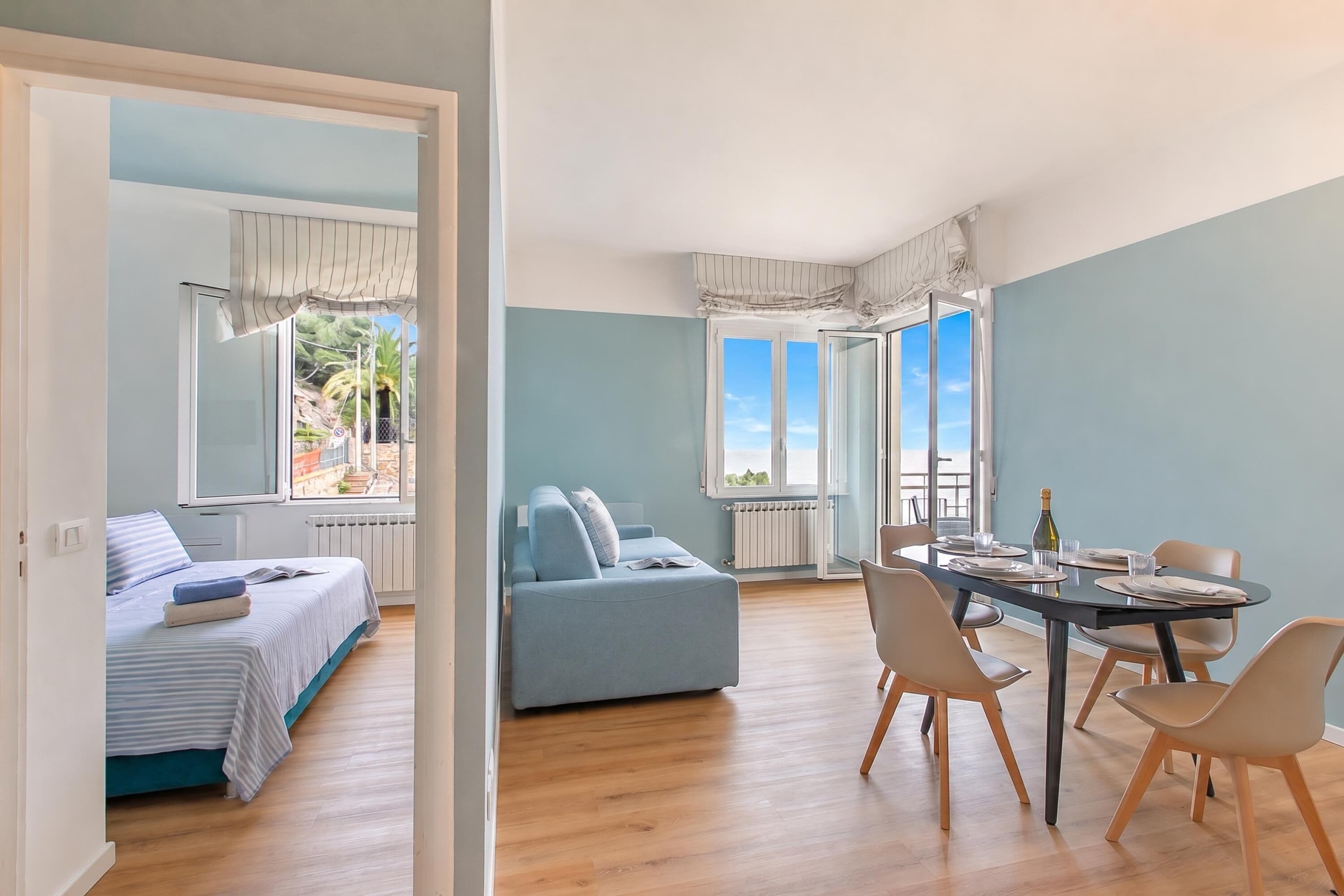 Apartamento família, 1 quarto, sacada, de frente para o mar (Kenyon Charm - Total Sea View) | Opções para refeição