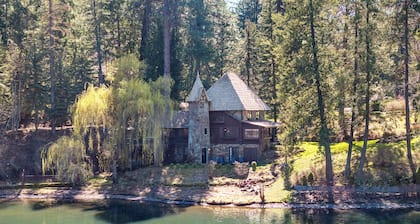 New Listing! Lakefront | Private Beach and Dock | 3 Master Suites | Hot Tub