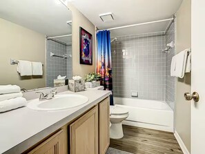 Hair dryer, towels, soap, shampoo - Spacious Pool Home Near Disney | Sleeps 11 (Kissimmee)