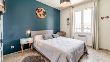 3 bedrooms, WiFi, bed sheets