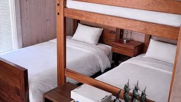 4 bedrooms, WiFi, bed sheets