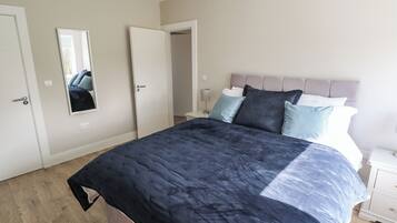 4 bedrooms, individually decorated, individually furnished, free WiFi