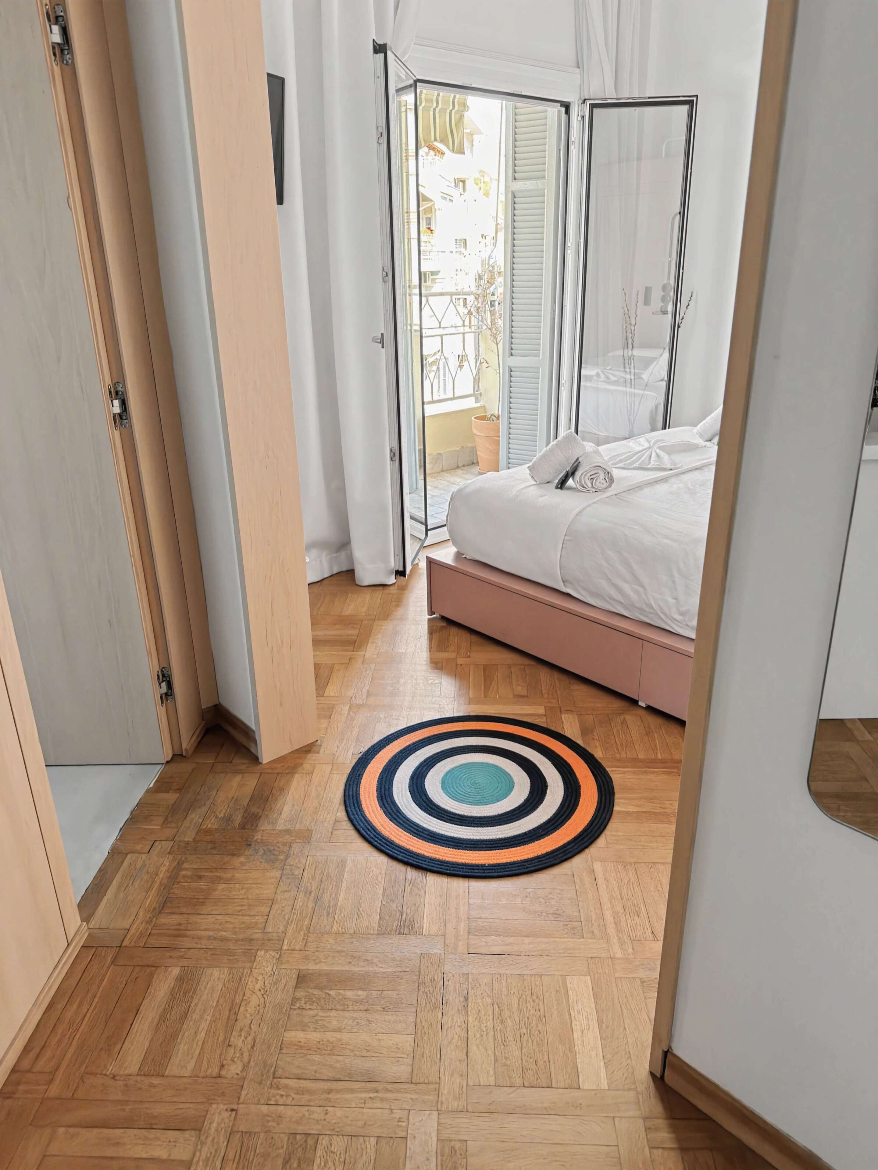 1 bedroom, desk, iron/ironing board, WiFi