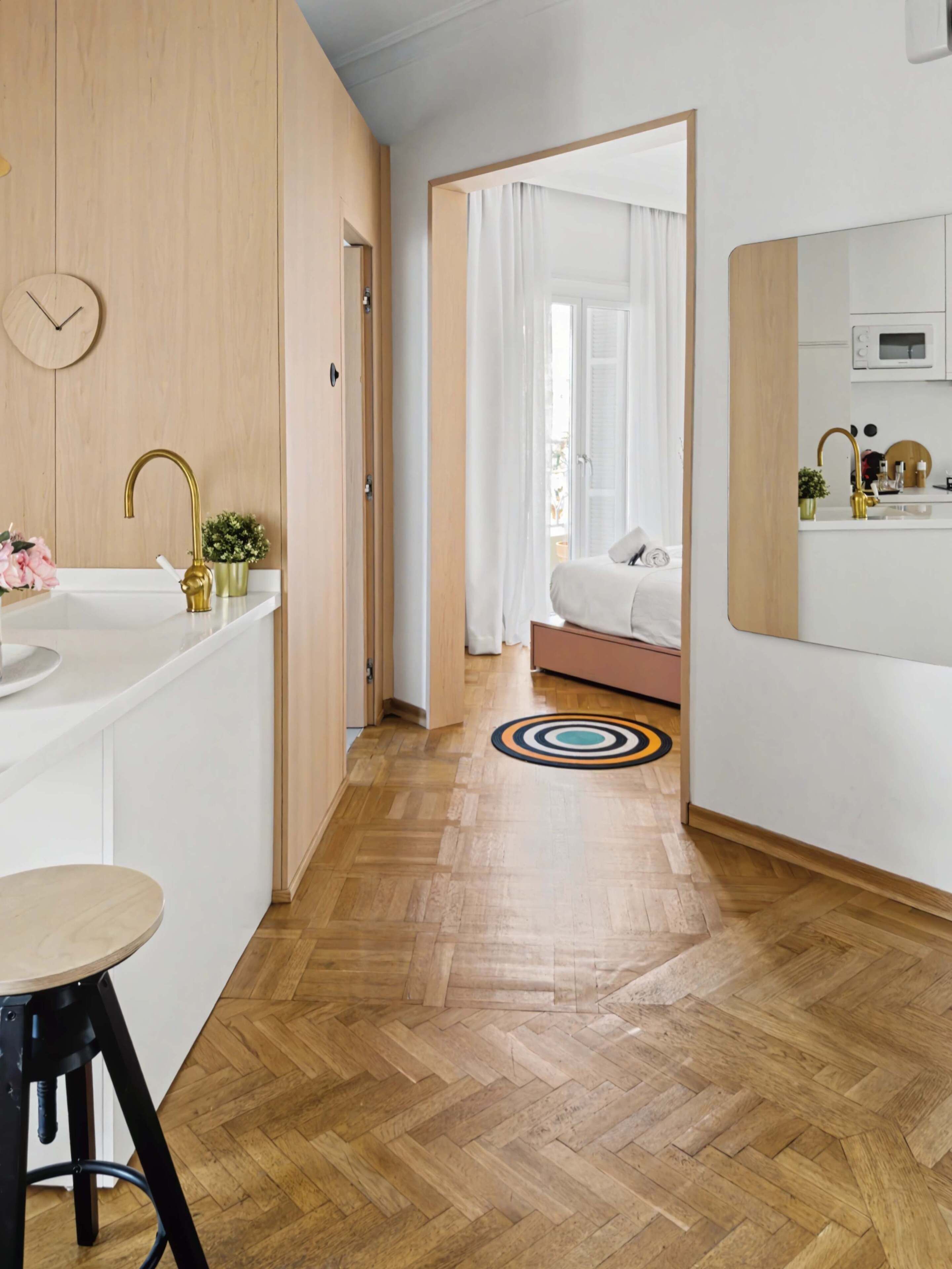 1 bedroom, desk, iron/ironing board, WiFi