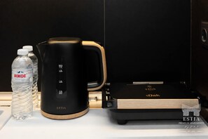 Your Morning Coffee Ritual — Start the day your way with a coffee station and handy kitchen appliances. Whether you prefer a leisurely breakfast or a quick cup before heading out, these practical touches make your stay feel easier and Enjoy the city.