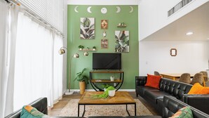 Unclassified image, 3 of 66, button - Chic & Relaxing 1-Bedroom in the Heart of Old Town Scottsdale (Scottsdale)
