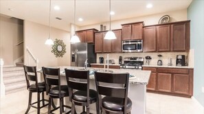 Fridge, microwave, oven, stovetop - Awesome Townhome by Disney with Private Pool (Davenport)