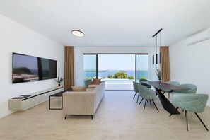 Interior - Villa D5 with private pool 1 km from sea (Tkon)