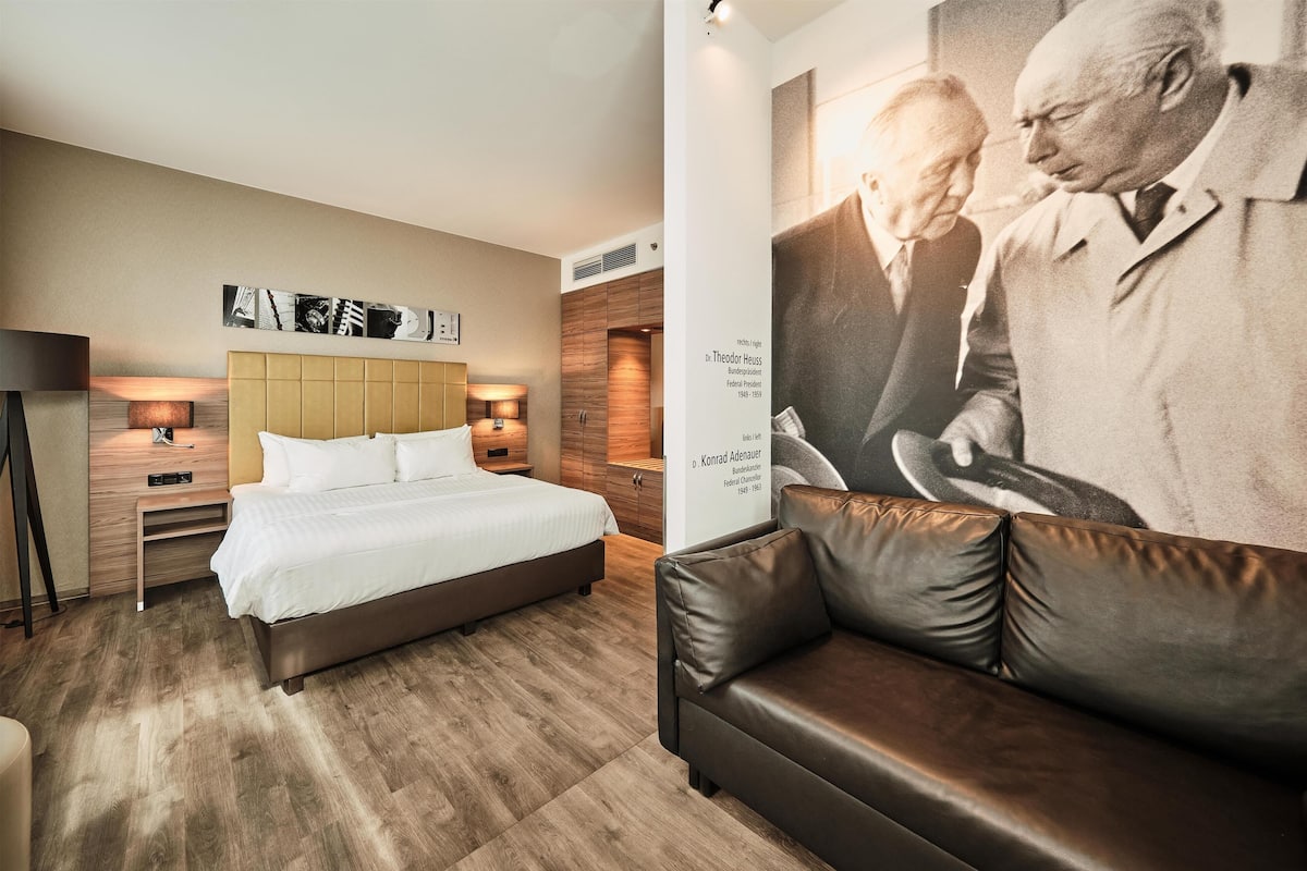 Junior Suite, City View