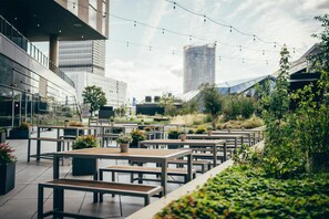 Breakfast area - Radisson Blu Hotel, Bonn (Bonn)
