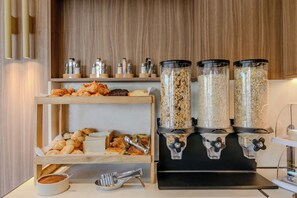 Free daily buffet breakfast