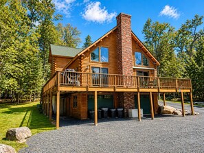 Exterior - Four Season cabin with access to Moosehead Lake and recreation trails (Beaver Cove)