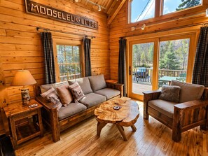 TV, fireplace, table football, books - Four Season cabin with access to Moosehead Lake and recreation trails (Beaver Cove)