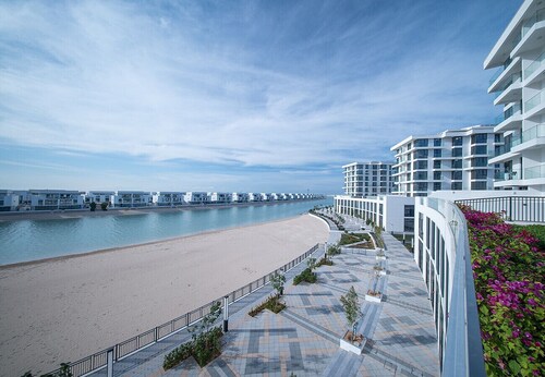 Cozy Studio In Blue Bay Walk Ajmal Makan