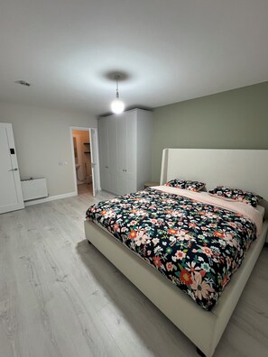 3 chambres, fer et planche Ă repasser, accĂšs Internet, draps fournis