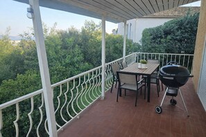Outdoor dining - Villa Gabada sea view with 3 bedrooms in Cavalaire sur Mer (Cavalaire-sur-Mer)